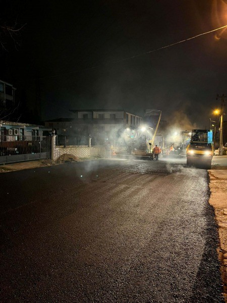 D-130’un trafik yoğunluğunu azaltacak Yunus Emre Caddesinde ÜSTYAPI TAMAMLANMA AŞAMASINA GELDİ