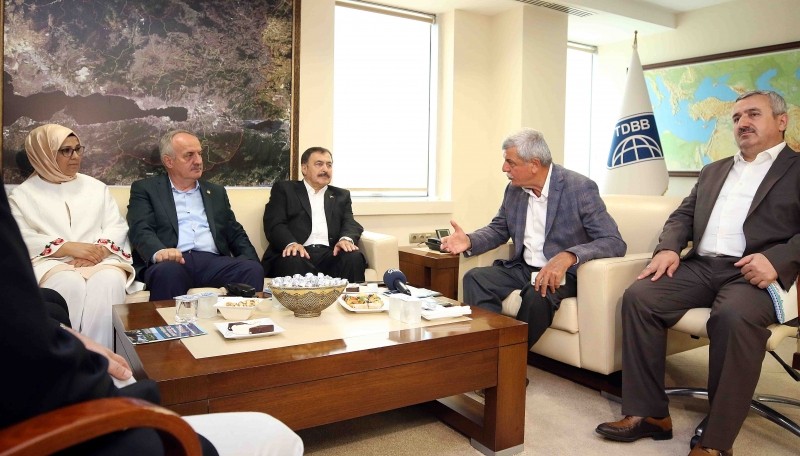Bakan Veysel Eroğlu, “Büyükşehir Belediyemiz adeta destan yazdı”