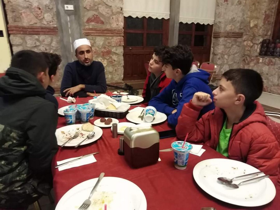 Yazlık Camii gençleri bekliyor GÜLEÇ, ‘GENÇLERİMİZ GELECEĞİMİZDİR’