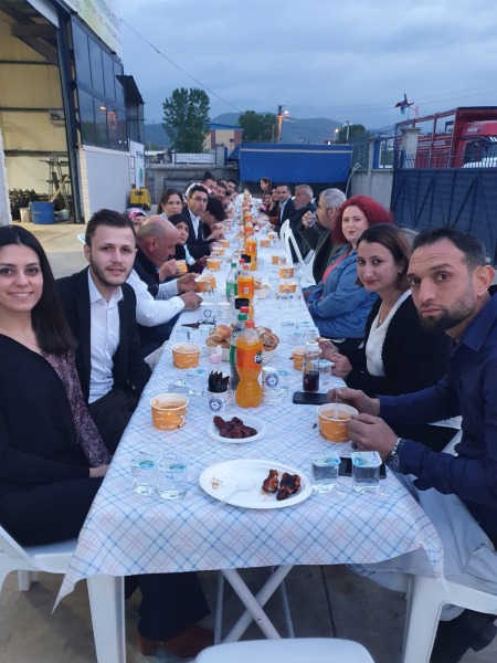Marmara Petrokimya Sahibi Serkan Başer, personeline iftar yemeği verdi BİRLİK VE BERABERLİK MESAJI VERİLDİ