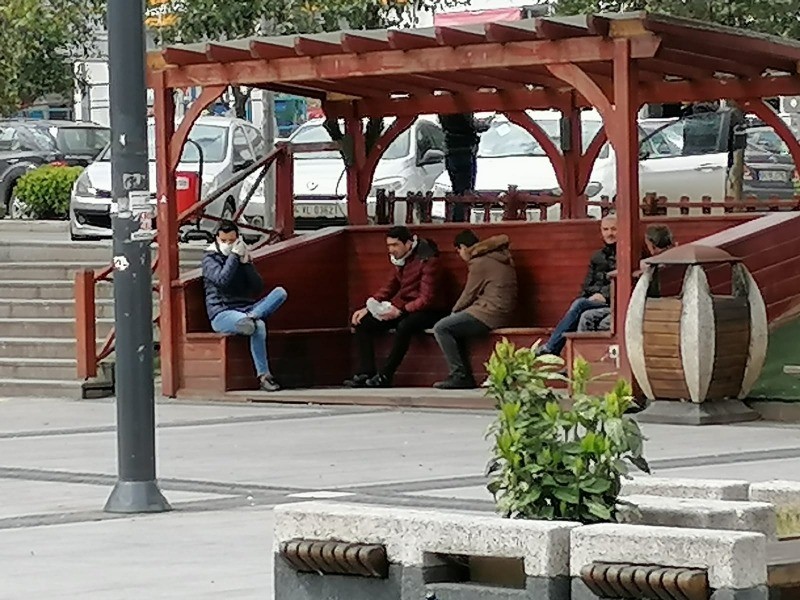 Bazı vatandaşlar canlarını hiçe sayıyor