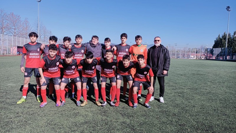 Osmanlı 41 Spor Kulübü galibiyetlere doymuyor