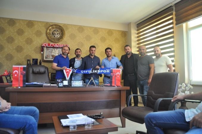 Çiftlikspor’dan Gölcükspor Başkanı Hüseyin Çardak’a ziyaret