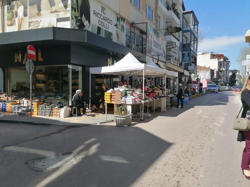 Gölcük’te Bayram Pazarı yarın kuruluyor