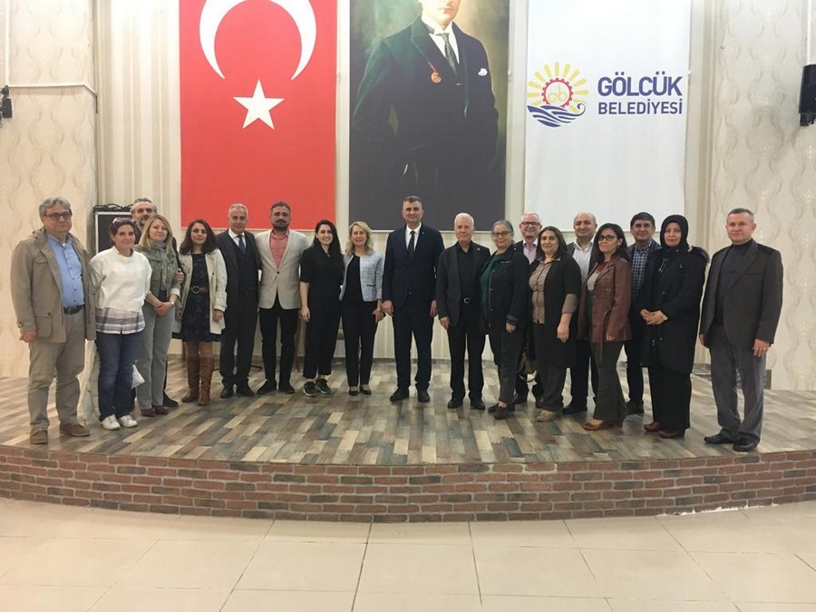 TEMAD Gölcük Şubesi Kimsesiz Çocukları İftar yemeğinde ağırladı KİMSESİZLERİN KİMSESİ TEMAD