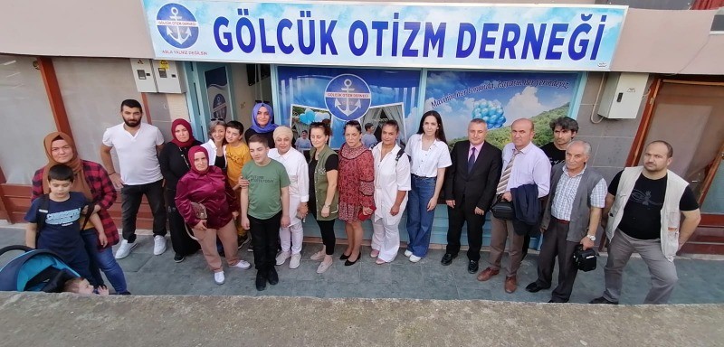 Türkiye Genelindeki 130 Otizm Derneği Eş Zamanlı Olarak Basın Açıklaması Yaptı “İnsanca Bİr 9714