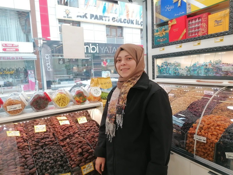 Ramazan Ayında İftar Sofralarının Vazgeçilmezi Hurmalar 75 LİRADAN BAŞLIYOR 500 LİRA’YA KADAR ÇIKIYOR