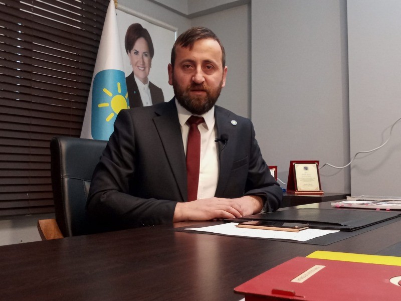 İYİ Parti Gölcük İlçe Başkanı İsmail Aynacı BU ÖLÜMSÜZ DESTAN, KUŞAKLAR BOYU HATIRLANACAKTIR”
