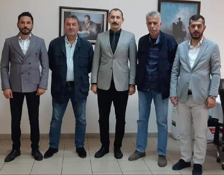 Gölcük MHP İlçemizdeki okulları ziyaret etti