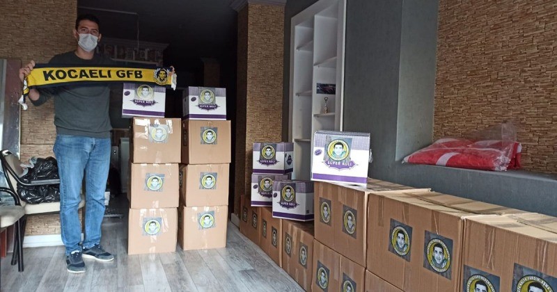 Genç Fenerbahçeliler liderleri adına ihtiyaç sahiplerine  ERZAK YARDIMINDA BULUNDU