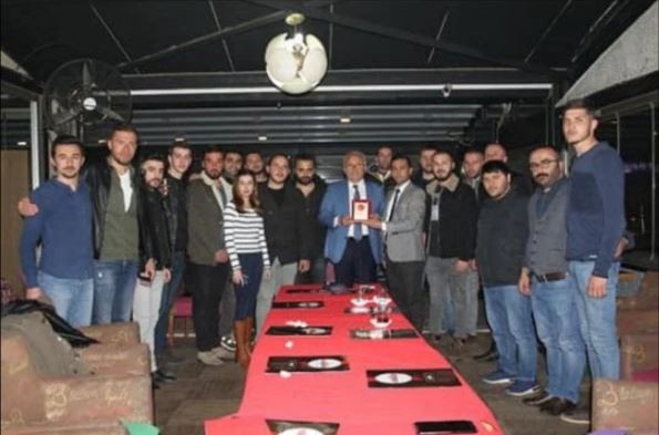 Gençler İşeri’ye teşekkür etti