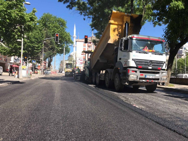 İzmit Bağdat Caddesi’ne konfor geldi