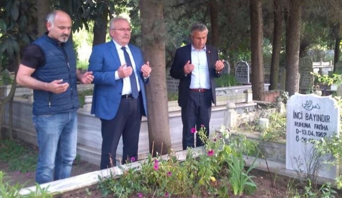 İşeri vefat eden CHP’lileri unutmadı