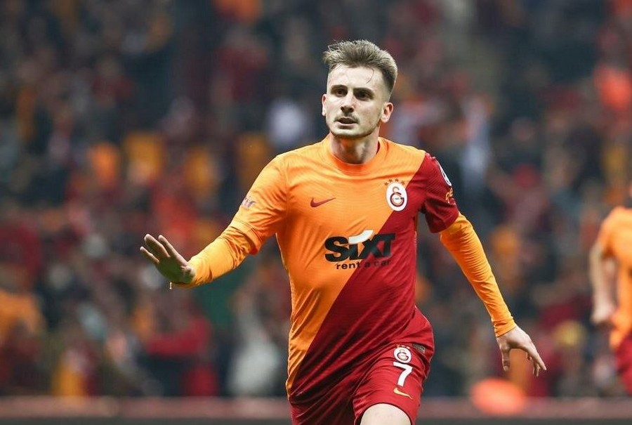 Galatasaray’ın Yıldız Futbolcusu Kerem Aktürkoğlu’nun Babaanne acısı NEZAHAT AKTÜRKOĞLU HAYATINI KAYBETTİ