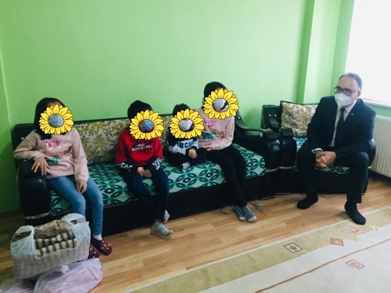 Kaymakam Karabulut aile ziyaretlerine başladı 4 BİN 956 KİŞİYE 4 MİLYON 676 BİN LİRA YARDIM YAPILDI