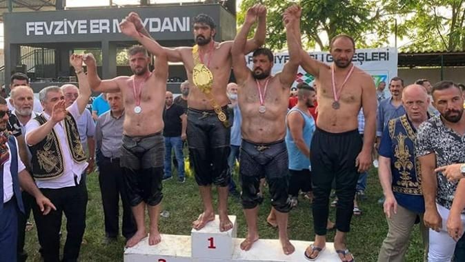 Başpehlivan Gürel tarihi Yalova Fevziye Güreşlerinden İKİNCİLİKLE DÖNDÜ