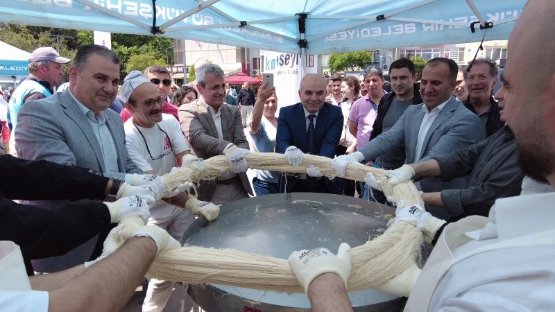 TESCİLLİ ÜRÜNÜMÜZ PİŞMANİYE KENT MEYDANI’NDA TANITILDI