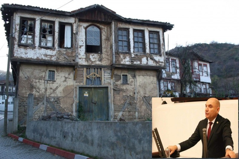 CHP Kocaeli Milletvekili Tahsin Tarhan SARAYLI EVLERİ’Nİ MECLİSE TAŞIDI