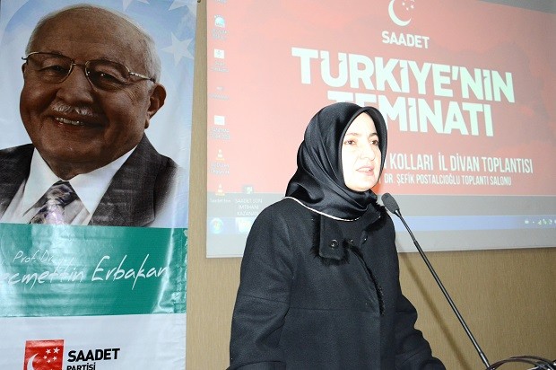 SP İl Kadın Kolları Başkanı Reyhan Şengün, ‘BASIN ÖZGÜR OLMALIDIR’