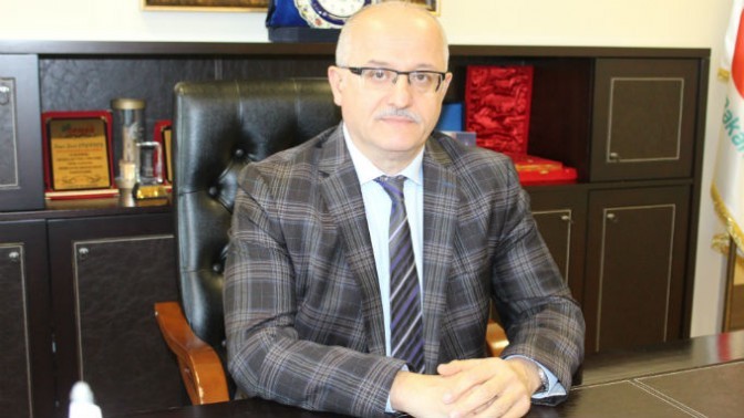 İl Sağlık Müdürü Şenol Ergüney’den gençlere hayati uyarı ‘YAŞLILARI RİSKE ATMAYIN’