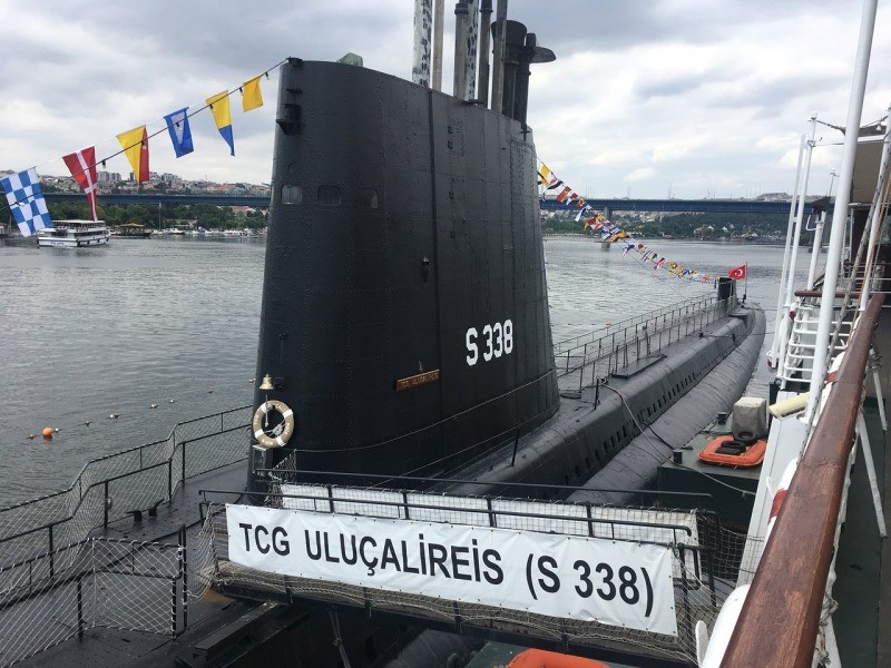 22 yıldır Haliç kenarındaki müzede sergilenen TCG Uluçalireis TAMİR VE BAKIM İÇİN GÖLCÜK’TE