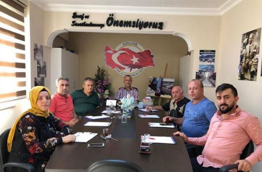 Başkan Kocaman Terzilerle bir araya geldi TERZİLERİN SORUNLARI MASAYA YATIRILDI
