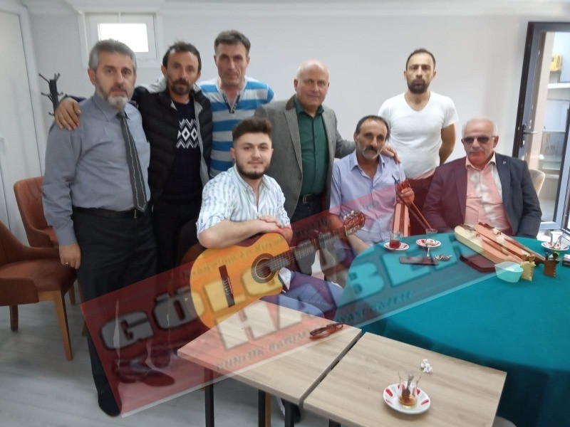 Gölcük Trabzonlular Derneği Coronavirüsü   KEMENÇE VE HORONLA KOVDU