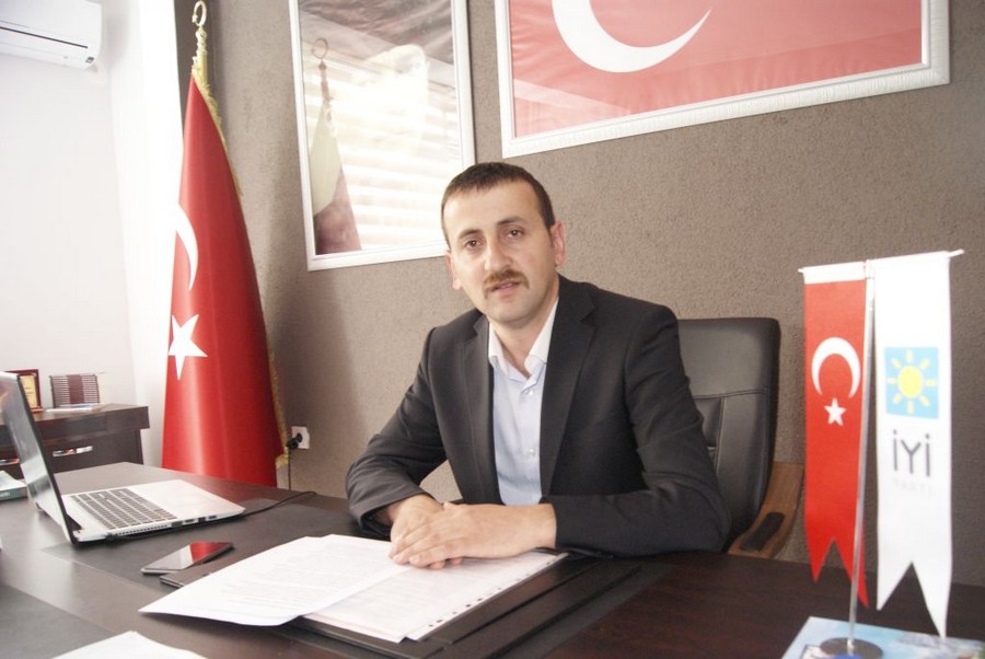 İYİ Parti İlçe Başkanı İsmail Aynacı, FAKÜLTE KONUSU UNUTULMASIN