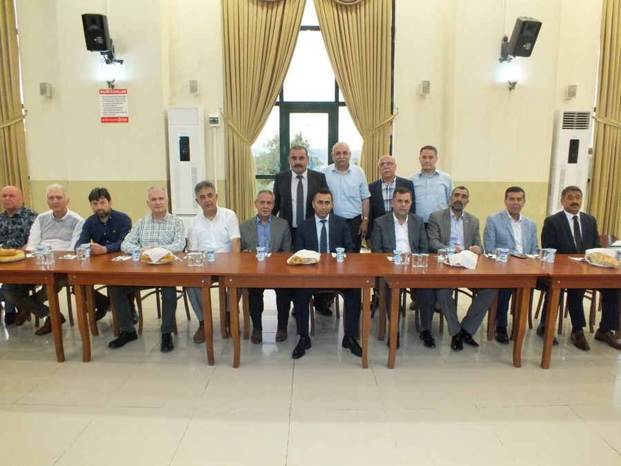 Giresunlular iftar yemeğinde bir araya geldi  BİRLİK VE BERABERLİK MESAJI VERDİLER